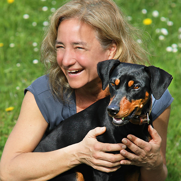 Ramona Theiss